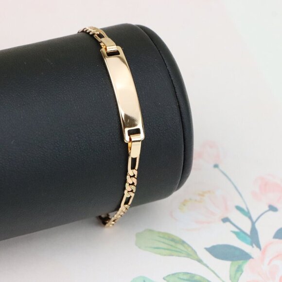 "Sleek Rose Gold Bracelet with Figaro Chain and Polished Plate, XPBL1084 - Picture 6 of 12